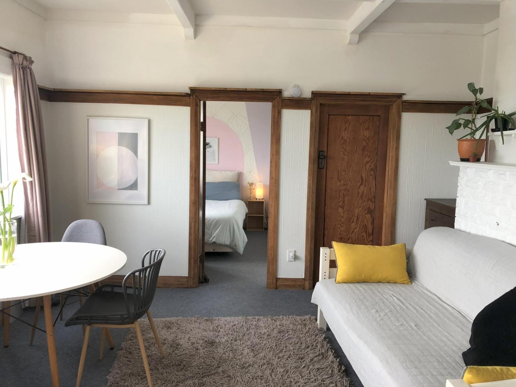 Апартаменты Seafront Haven In Island Bay With Deck, Outdoor Bath, And Parking Веллингтон Экстерьер фото